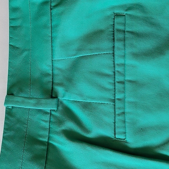 Talbots Green Bermuda Shorts Classic Style - Picture 4 of 7